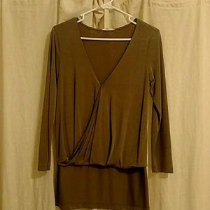 Vestique taupe v-neck blouse
